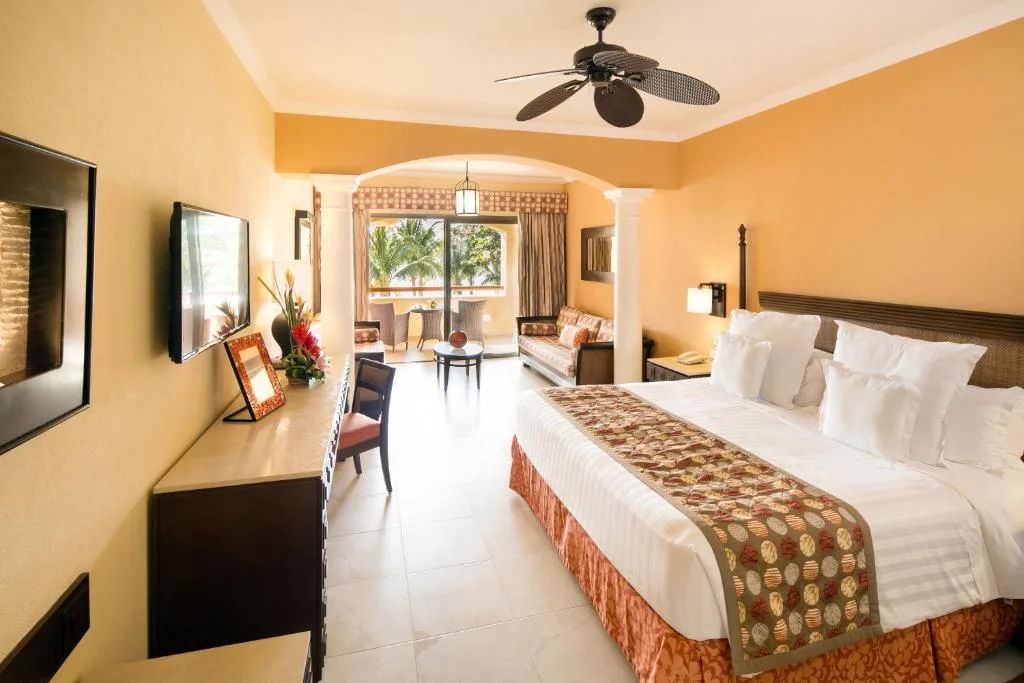 Barceló Maya Palace: another view