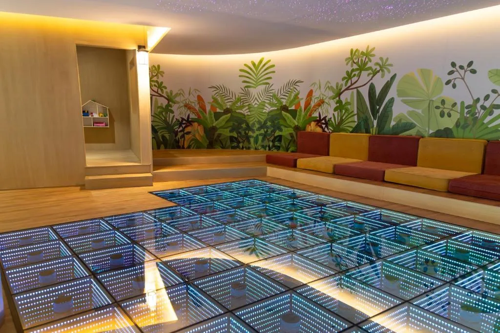 Grand Velas Riviera Maya: another view